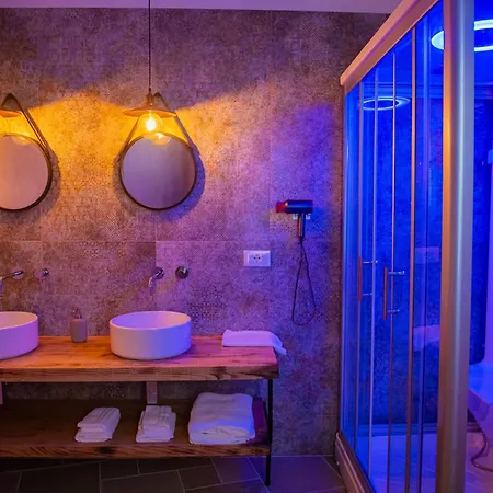 Artemide 