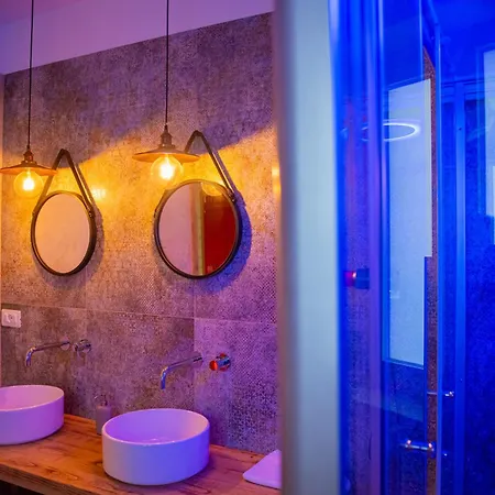 Artemide 