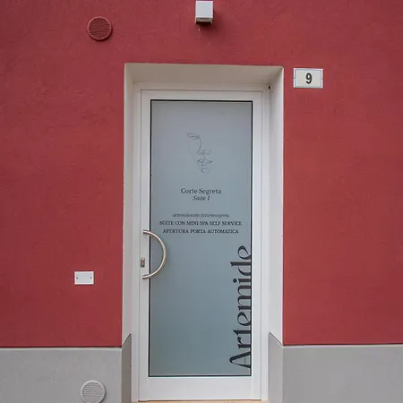 Artemide 